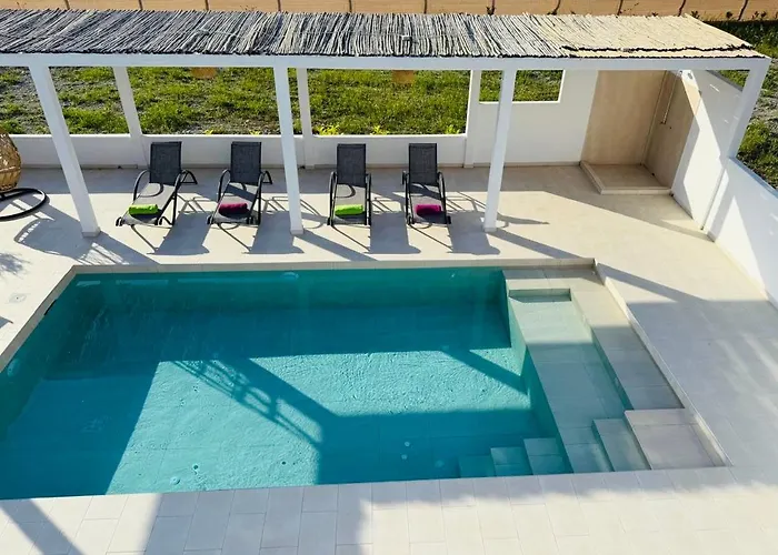 فيلة Azure Dreams With Pool - شاراكي