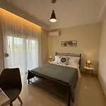 Azure Dreams With Pool - * 하라키