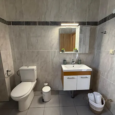 Azure Dreams With Pool - Villa *