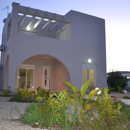 Villa Azure Dreams With Pool -