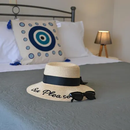 Villa Azure Dreams With Pool - Haraki