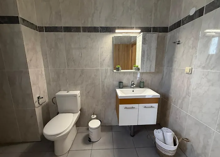 Azure Dreams With Pool - Villa *