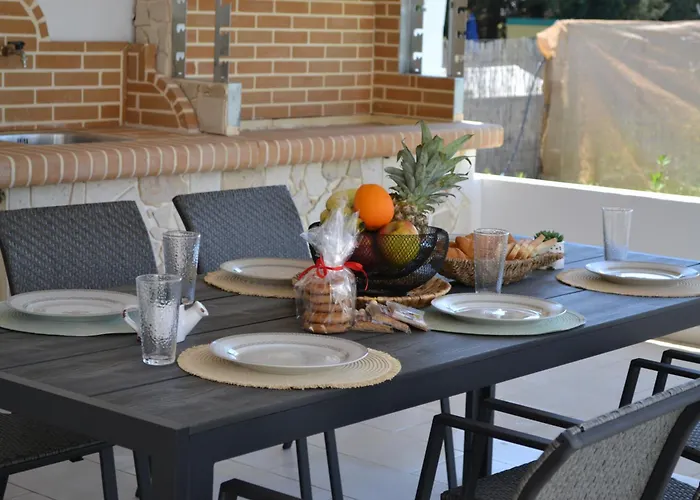 Azure Dreams With Pool - Villa