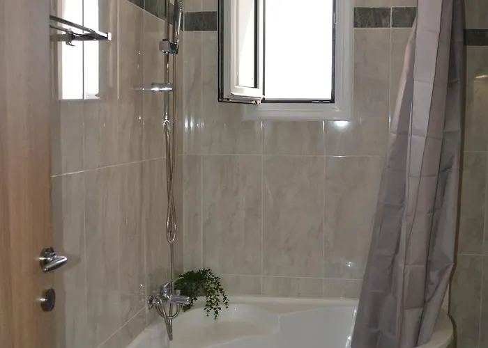 Azure Dreams With Pool - Villa *