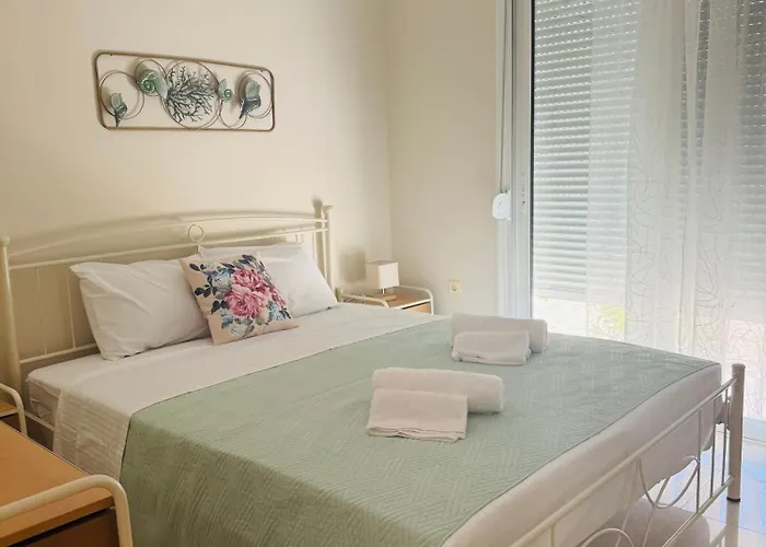 Villa Azure Dreams With Pool - *